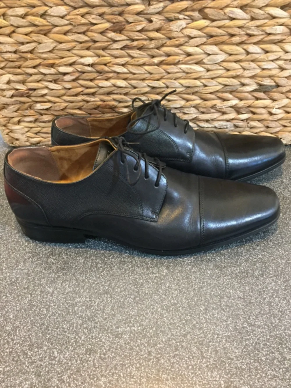 Florsheim Black Leather Cap-Toe Derby Shoes